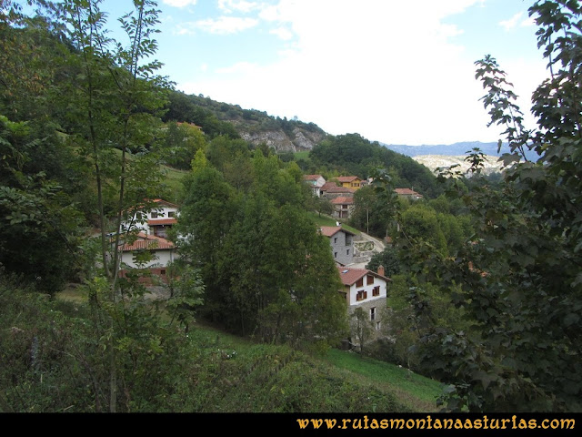 Ruta al Cabezo Llerosos desde La Molina: Llegando a la Molina