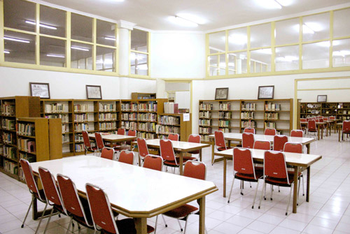  Perpustakaan  Sekolah Geograph88