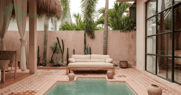 Tropical-Home-Landscaping-Transforming-Your-Backyard-into-a-Lush-Paradise
