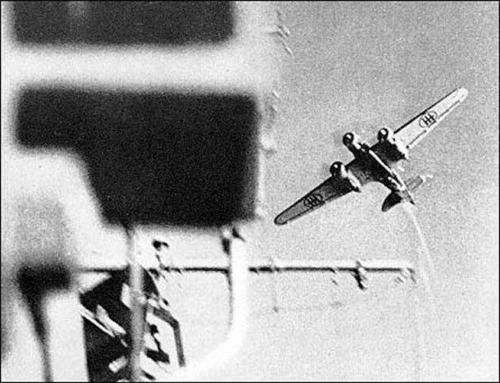 17 September 1940 worldwartwo.filminspector.com Sm-79 Italian bomber