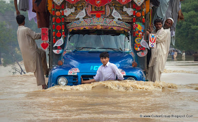 Flood In Pakistan (پاکستان میں سیلاب)