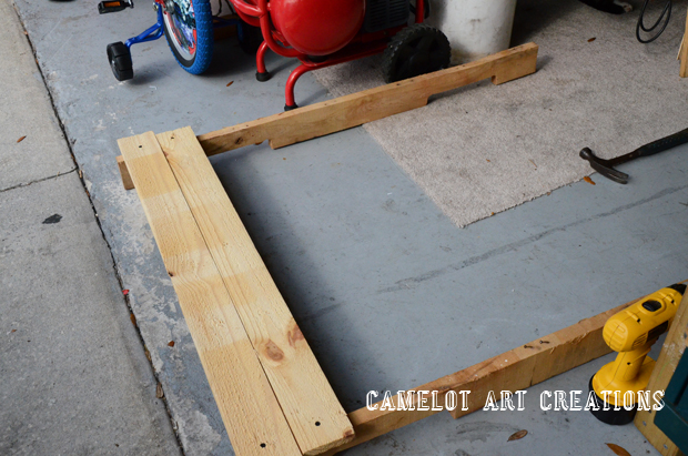 Camelot Art Creations Diy Pallet Stand