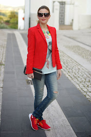 ostrich tee, sister & sister, zara blazer, today i'm me evening clutch, Fashion and Cookies, fashion blogger