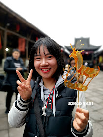 Sugar Painting & Life in Luocheng Ancient City in Leshan, Sichuan 罗城古镇糖画