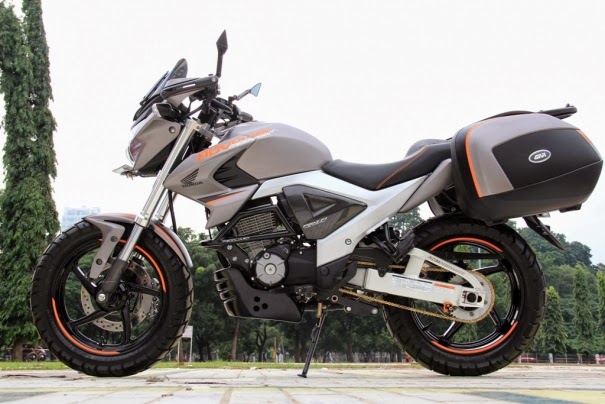 Modifikasi New Honda Megapro FI 2014 Model MAcho Adventure Touring title=