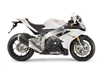 2013 Aprilia RSV4 R APRC