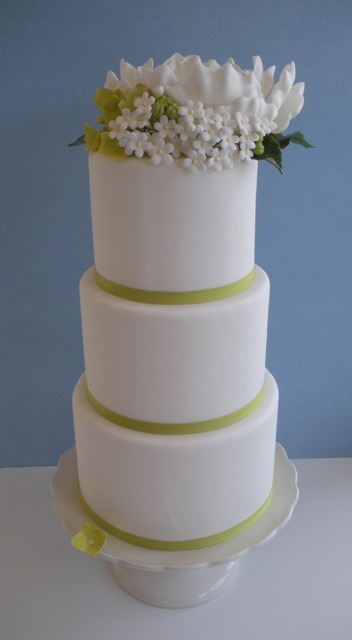 Spring wedding cakes