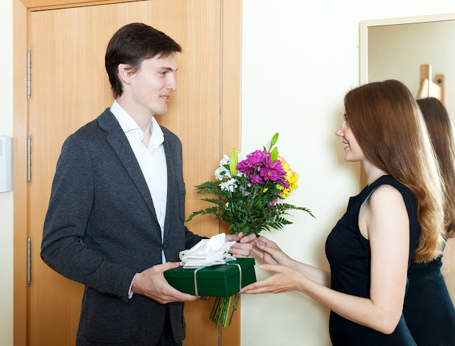 How to Choose Best Gift for Girlfriend on this Valentine's day