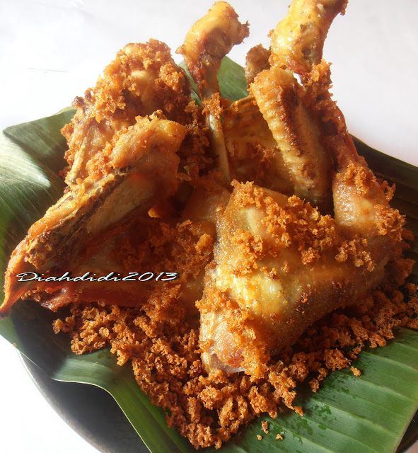 Diah Didi's Kitchen: Ayam Goreng Kremes Ala Mbok Berek