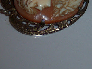 Photo of shell Cameo whittle marks.