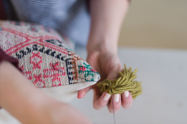 Make an Anthropologie Inspired Kilim Pillow with Tassels | Sewing DIY