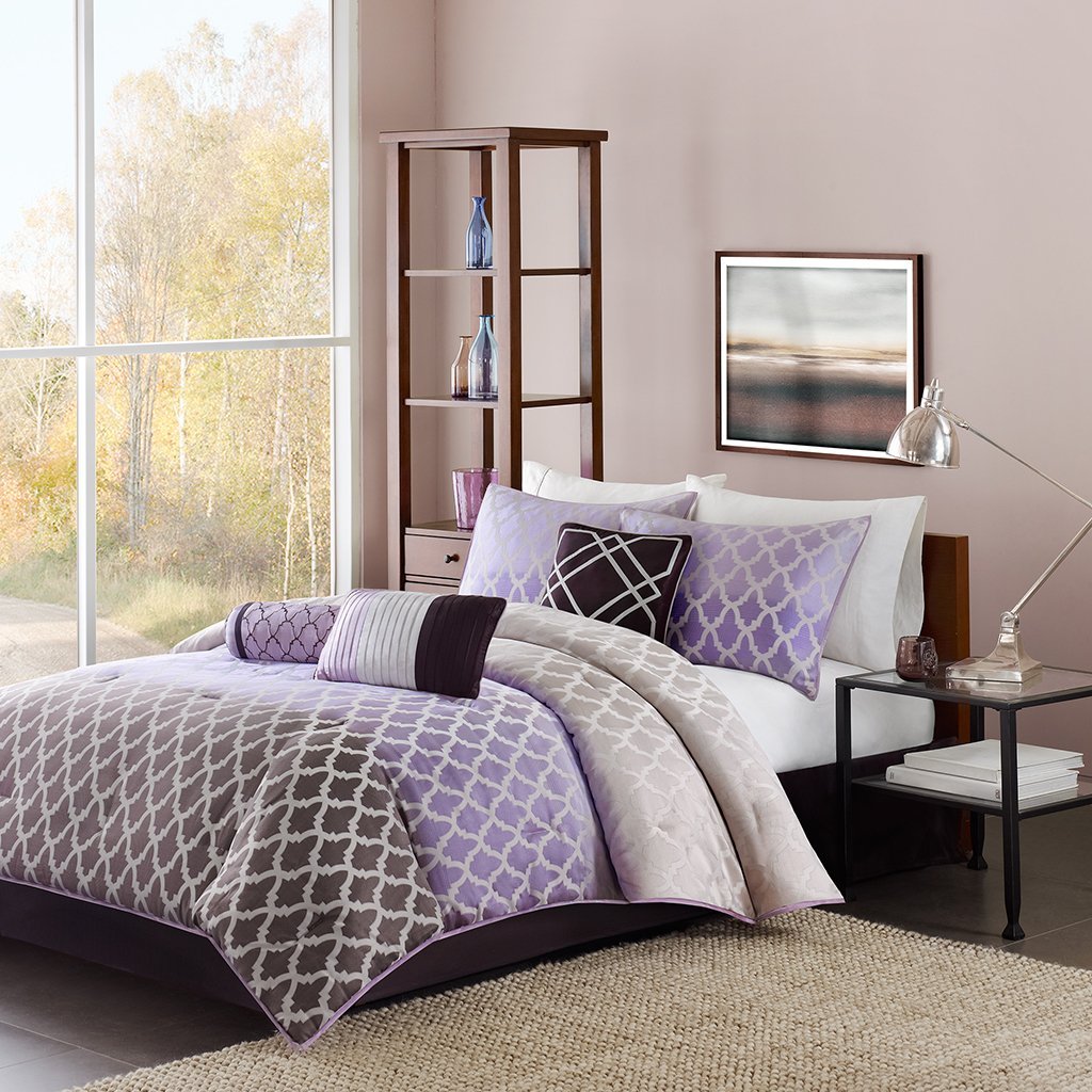 Purple Black and White Bedding Sets: Drama Uplifted