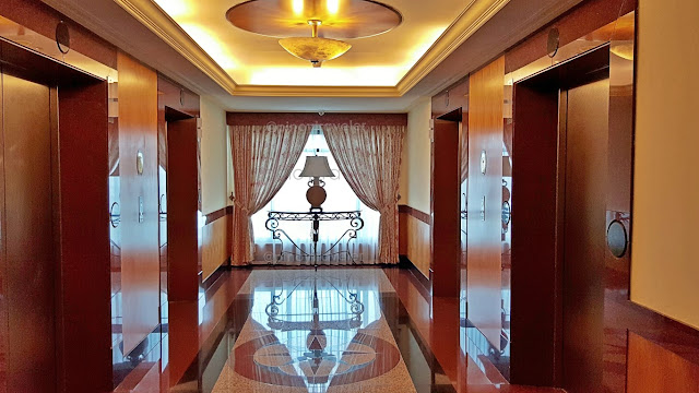 17F elevator lobby at Waterfront Cebu City Hotel and Casino (Lahug)