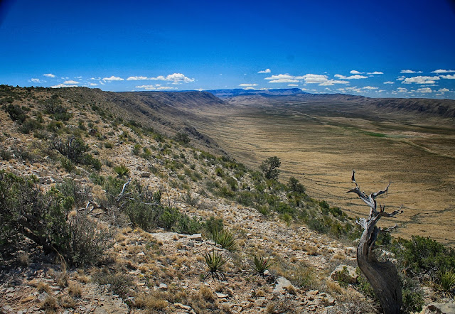 Guadalupe Mountains National Park Texas New Mexico McKittrick Canyon Queen Plateau Permian reef trail hiking fossils desert canyon copyright RocDocTravel.com