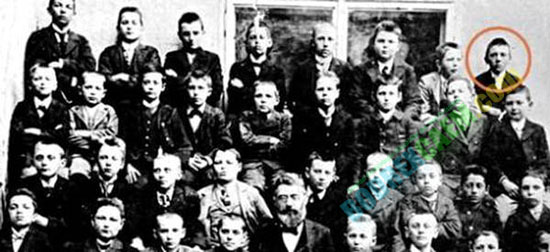 Koleksi Foto Foto Langka Adolf Hitler [ www.BlogApaAja.com ]