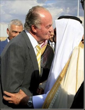 Juan Carlos besando a Abdalá Juan Carlos besando a Abdalá