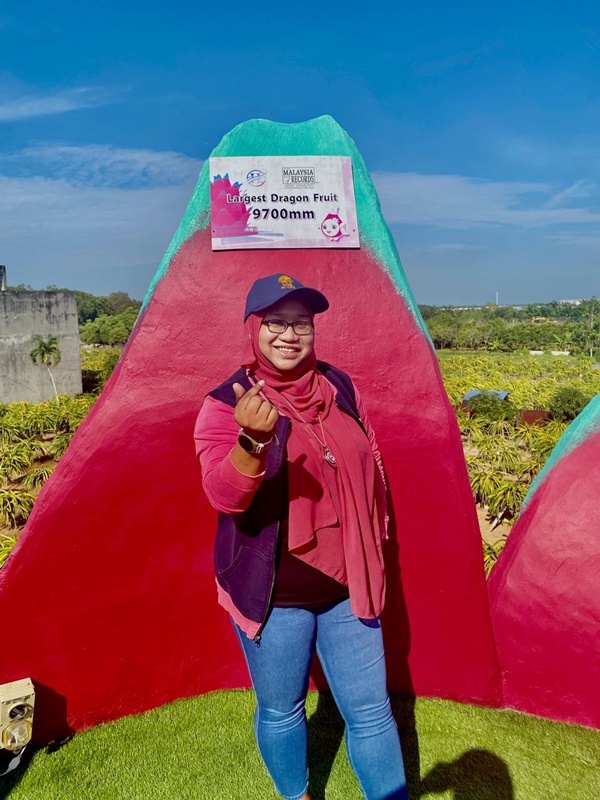 HL DRAGON FRUIT ECOFARM : LOKASI AGROTOURISM WAJIB DILAWATI DI SEPANG