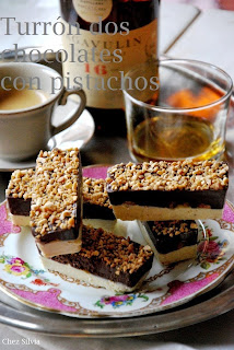 Turrón dos chocolates con pistachos