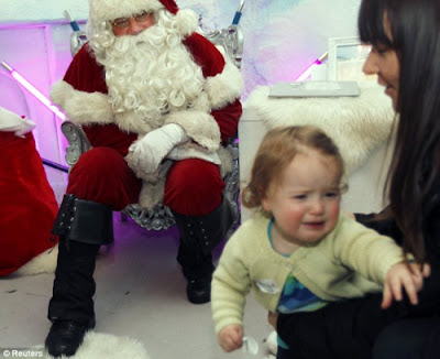 Not every child is very happy to see Santa Claus-Funny