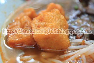 Những quán bún riêu, canh bún nổi tiếng ở Sài Gòn