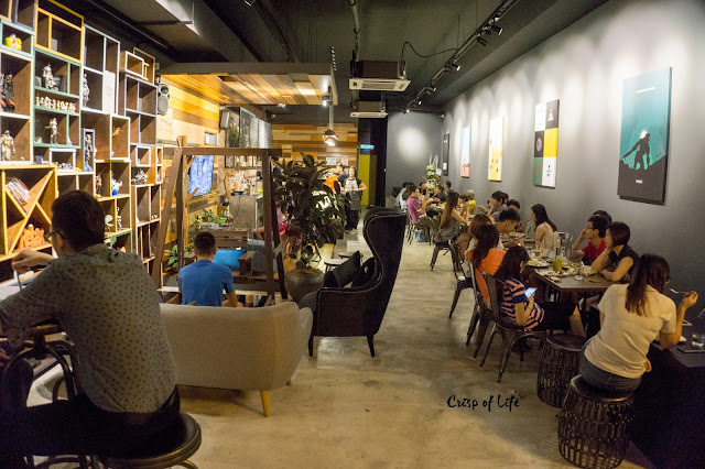 3 Leg Cat Cafe @ Golden Triangle, Relau, Penang