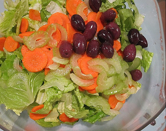 Romaine, Carrots, Celery, Kalamatas