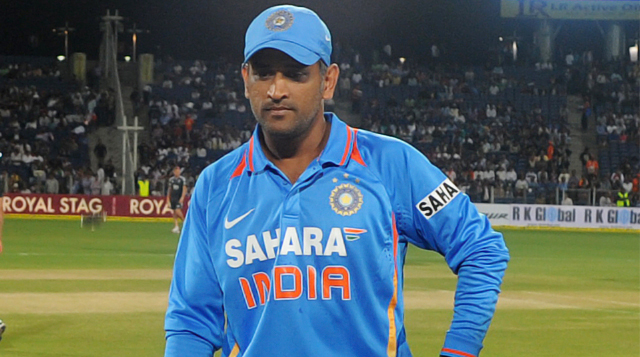 MS-Dhoni-Tri-Series-2013