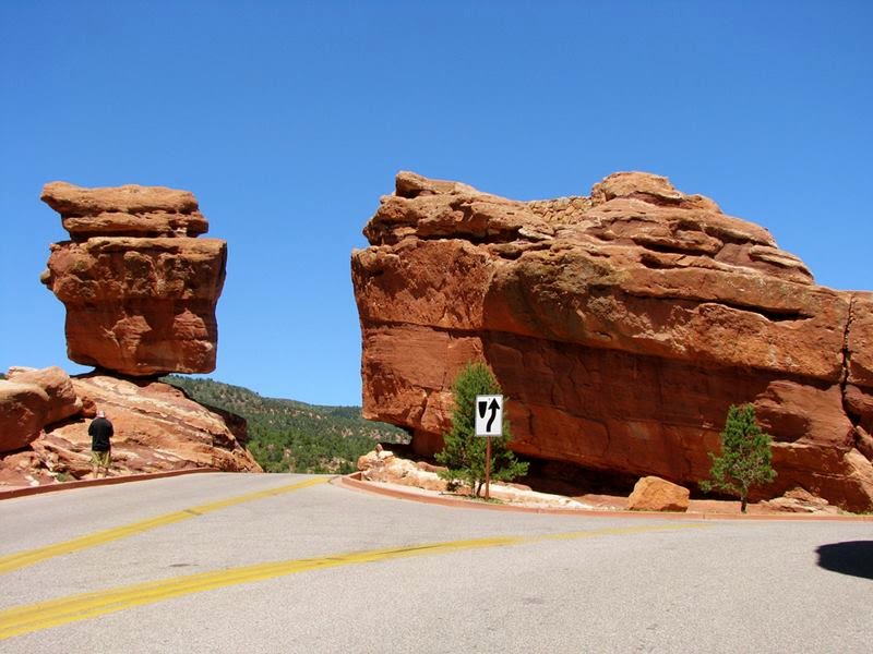 balancing rock garden of the gods, balanced rock colorado springs, balanced rock garden of the gods, rocks colorado springs, where is balancing rock, balanced rock colorado, balancing rock colorado, garden of the gods balanced rock, balancing rocks name, balanced rock, big rock colorado, natural balancing rocks, balance rock, god's rock, Balanced rock Colorado national monument