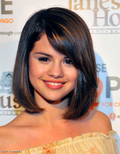 selena gomez short haircut. Selena Gomez New Haircut: hair
