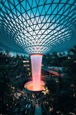 air-terjun-jewel-changi-singapura