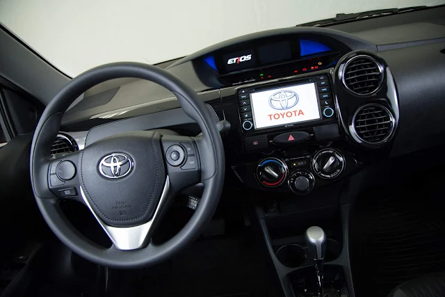 Toyota Etios Automático 2017