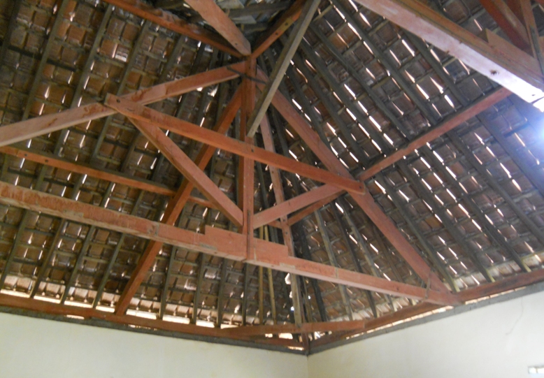 Bagian bagian Atap  Rangka Kayu  untuk Rumah  Tinggal 