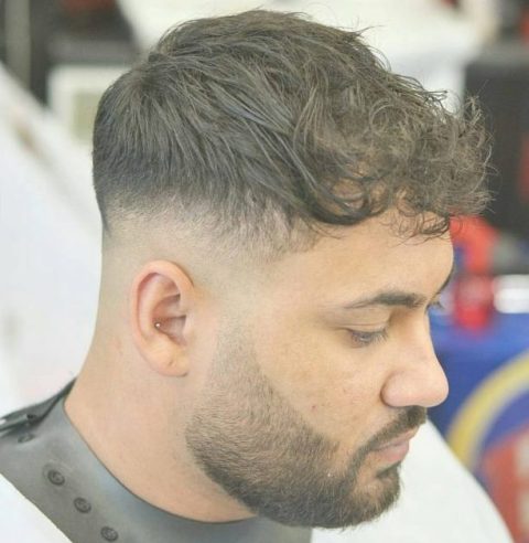 Potongan Rambut Untuk Pria Kurus Model Rambut