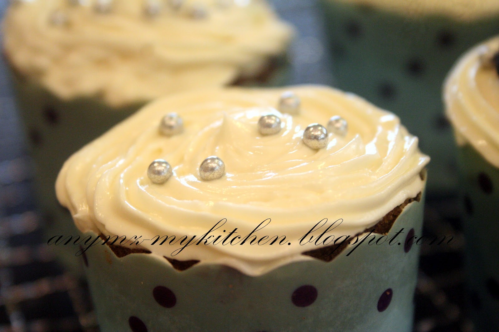 My Kitchen: Oreo Cupcake