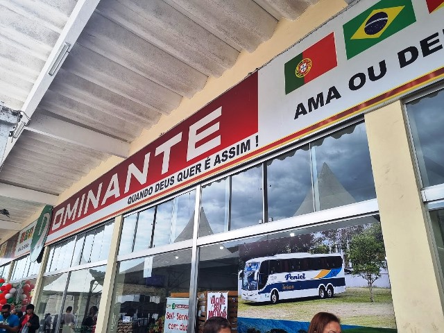 foto da fachada do restaurante Dominante em Piraí, no Rio de Janeiro