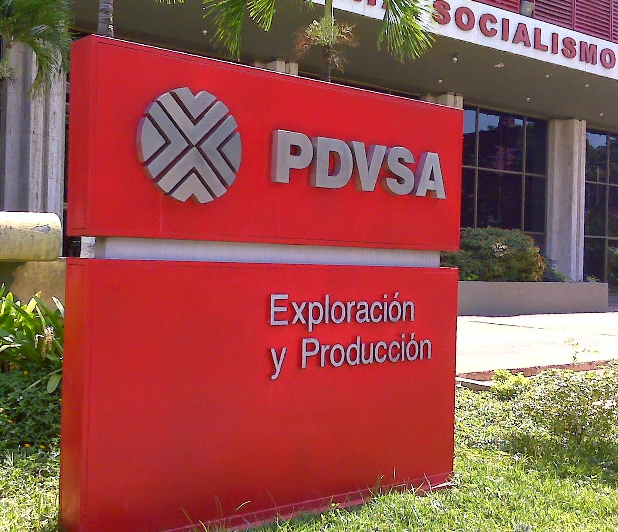 Detenida secretaria del departamento de Minas de Pdvsa Guasdualito.