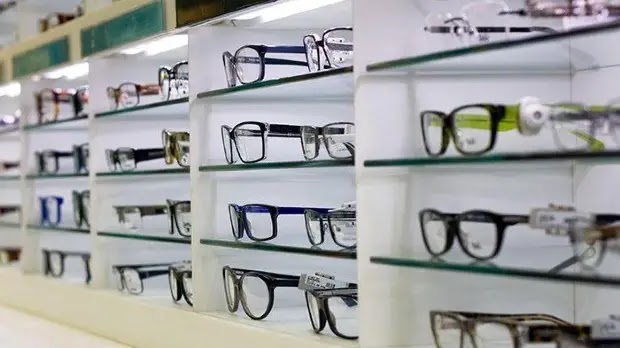 Contoh Surat Lamaran Kerja di Optik Kacamata