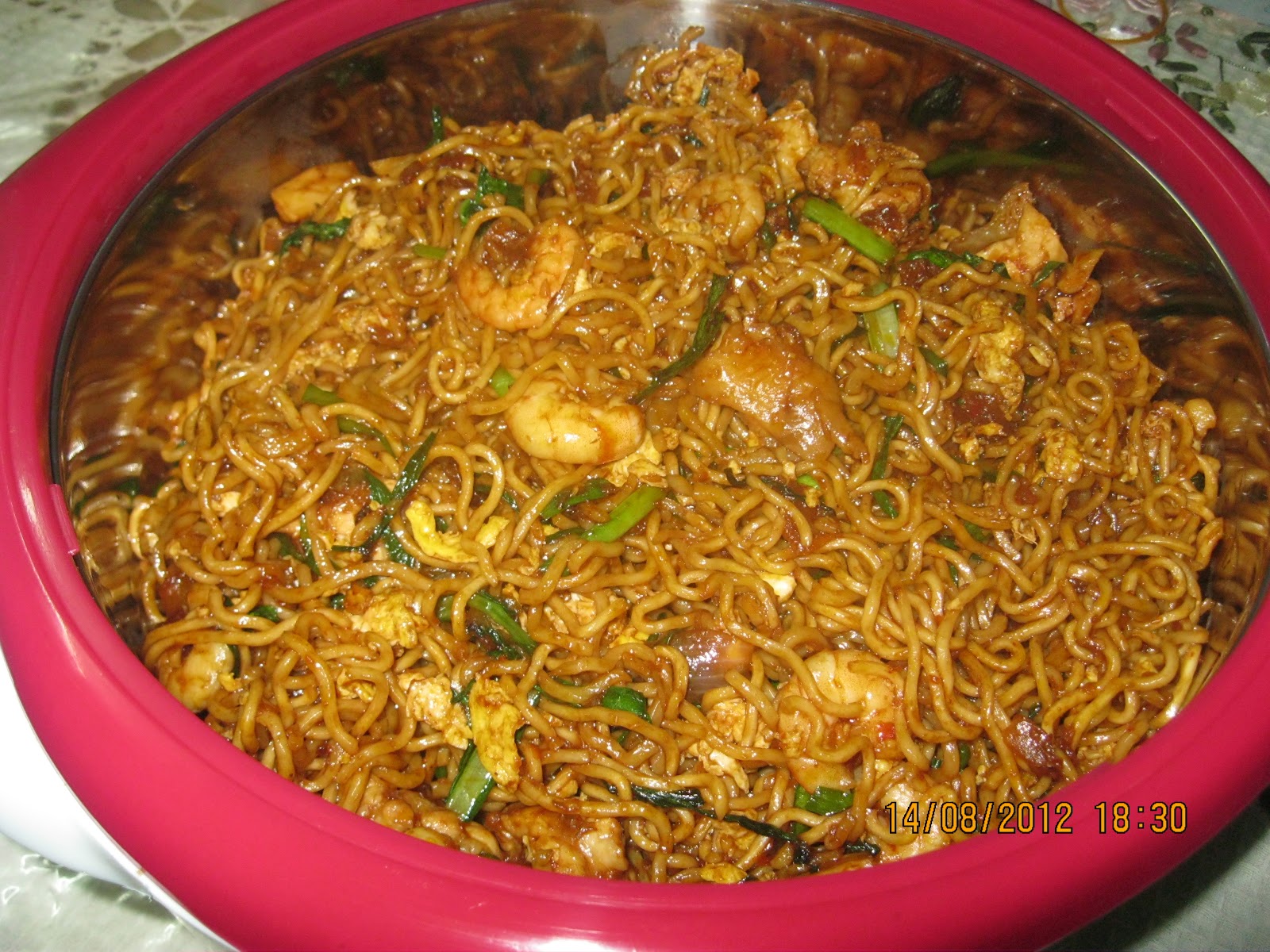 RESEPI CIKGU ANI: MAGGIE GORENG