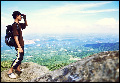 " I can see nenek's house ! "