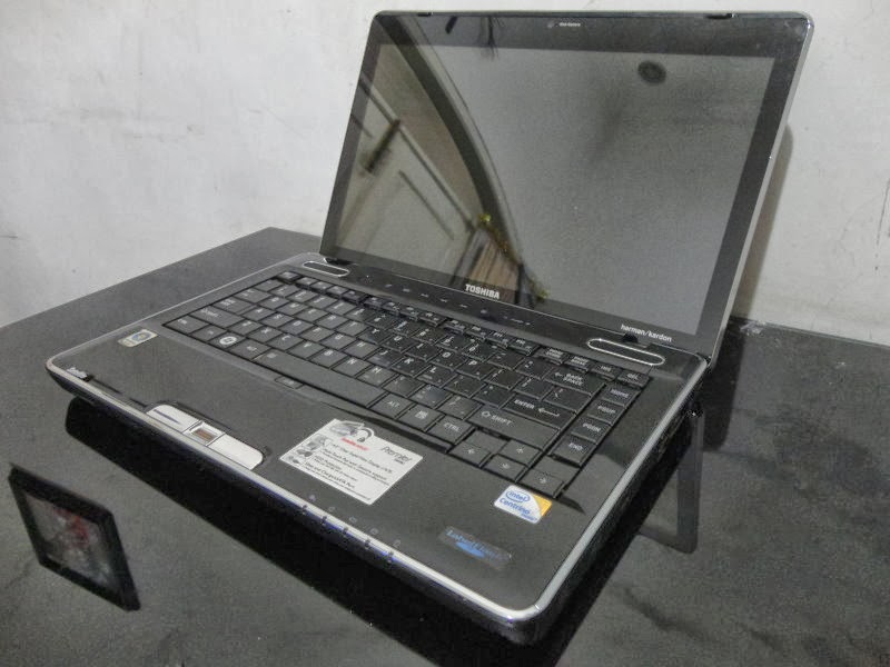 Laptop Gamers TOSHIBA Satellite M500 Premier : Laptop