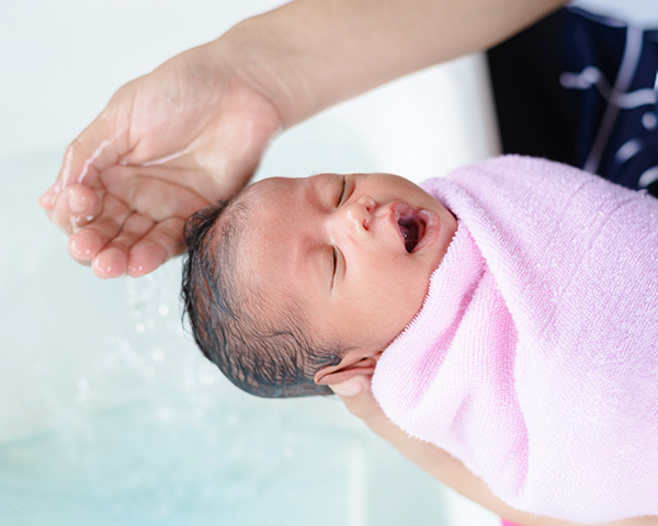 Cara Menjaga Kelembaban Kulit Bayi  Baru  Lahir  Tradisi Blog