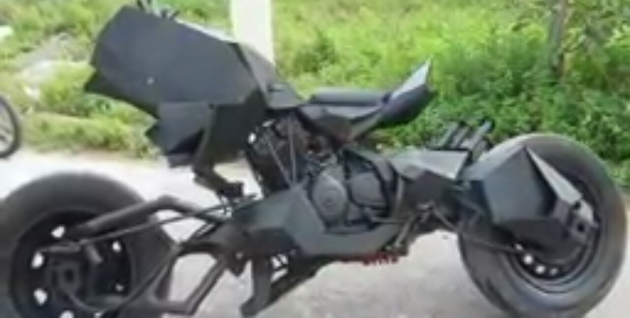 Modifikasi Extreme Suzuki Satria Fu Full Body Ala Motor Batman