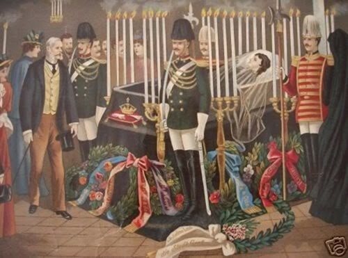 El ataúd está lleno de flores llegadas de todo el mundo.