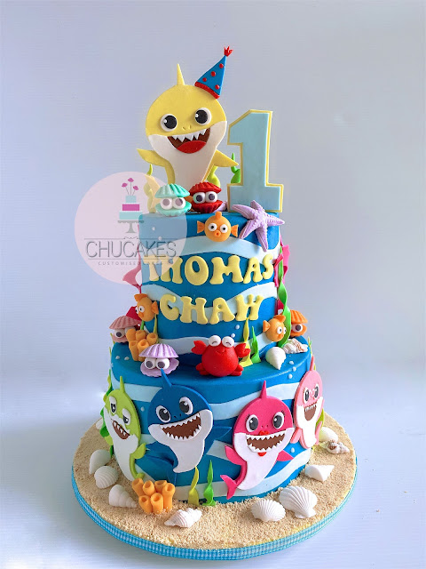 baby shark cake chucakes singapore fondant underwater 2 tiers crab clams fish starfish seashells