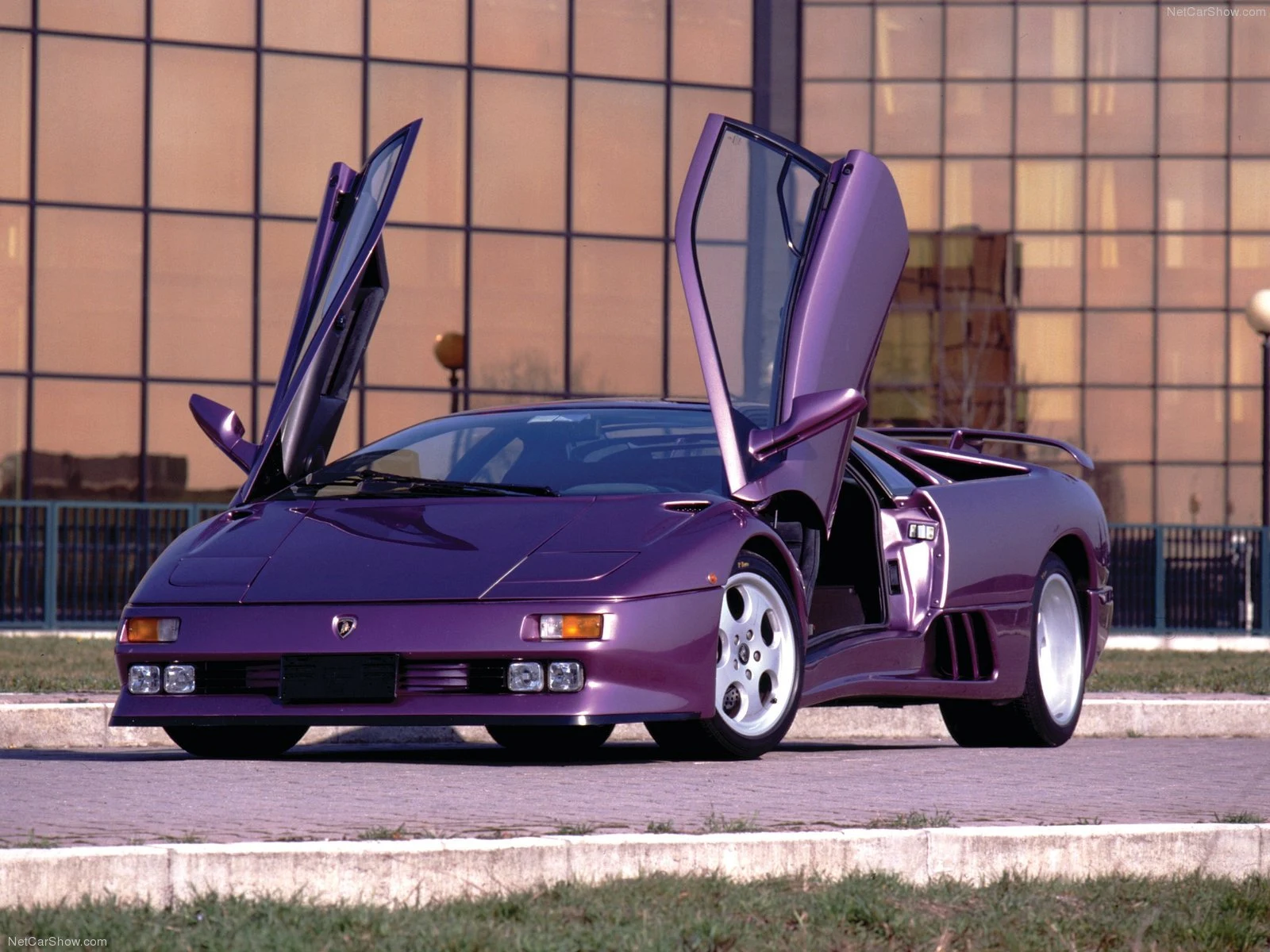 Hình ảnh siêu xe Lamborghini Diablo SE 1994 & nội ngoại thất