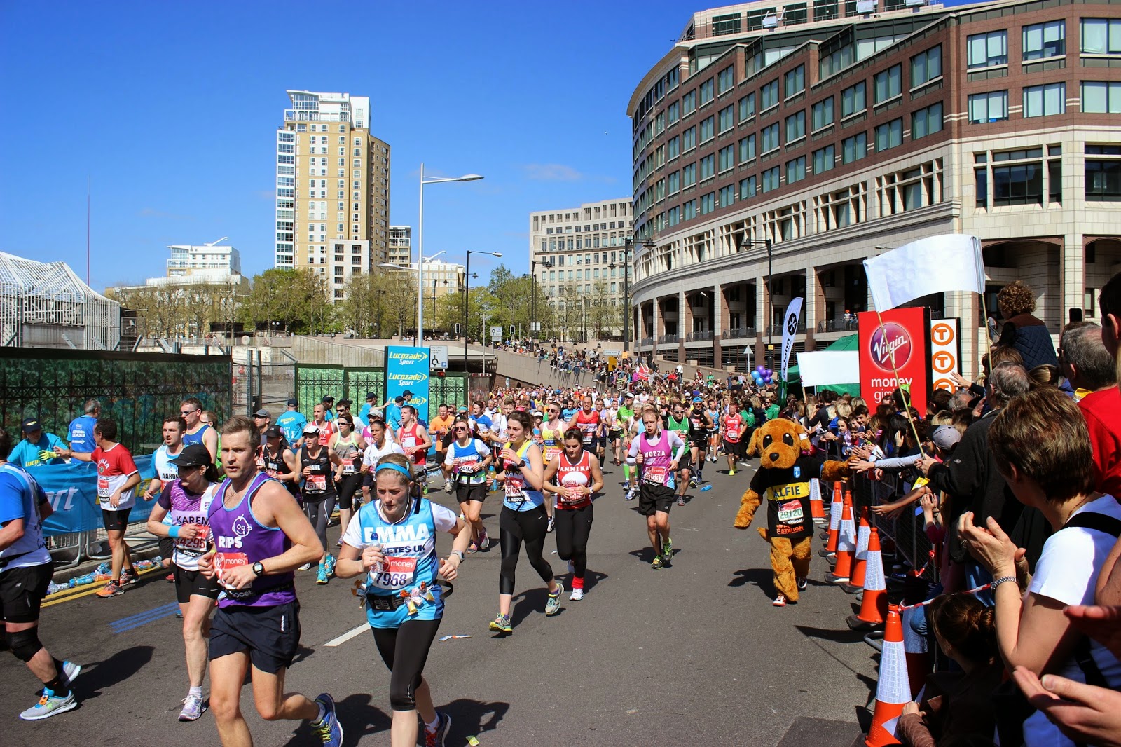 London Marathon 2014, That Guy Lukey, Fitness, Marathon, London, England, Virgin London Marathon 2014, blog, racing, running, sport, Marathon Running, Spectators, Marathon spectators