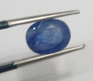 Sapphire Gemstone in Urdu