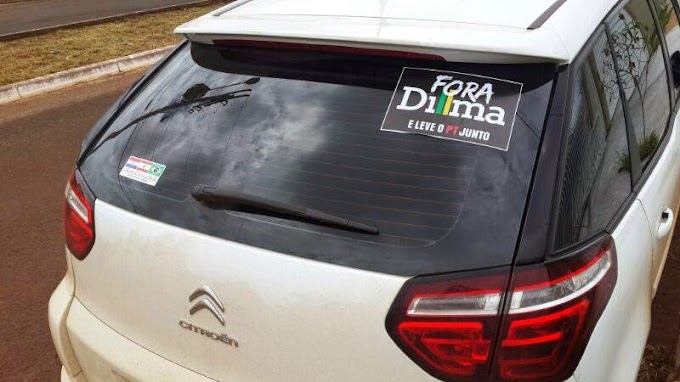 Eu também querooooooo!!!....Campanha de adesivos nos carros com "Fora Dillma" se espalha pelas redes sociais 