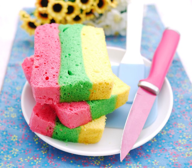 Resep Bolu Kukus Pelangi Lembut Sederhana, Cara Membuat Bolu Kukus Pelangi Lembut Sederhana