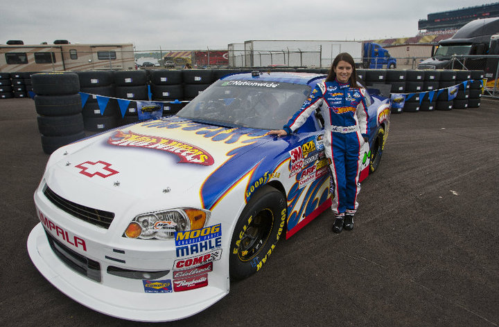 danica patrick nascar car. Danica Patrick returns to the